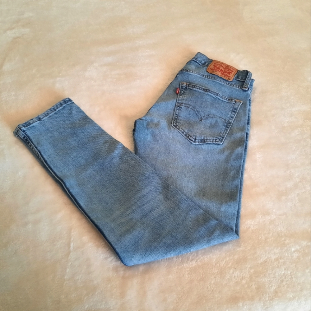 512 Levi's  _ Men jeans